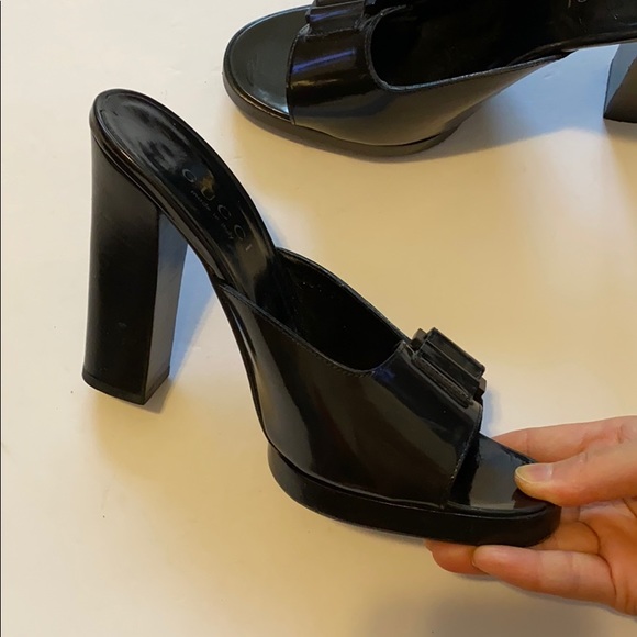 Gucci black leather heel sandal - Picture 3 of 9